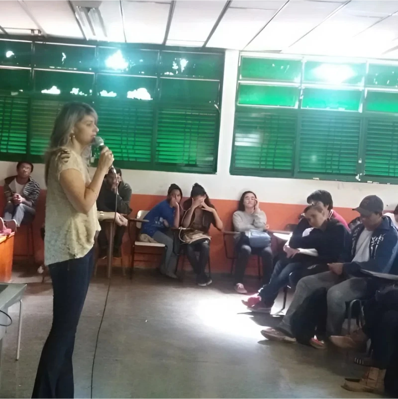 Palestra em escola pública